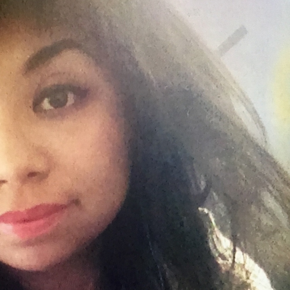 Meet your Posher, Luna